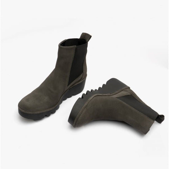 Fly London BAGU233FLY Ladies Suede Chelsea Boots Diesel Suede - Shuperb