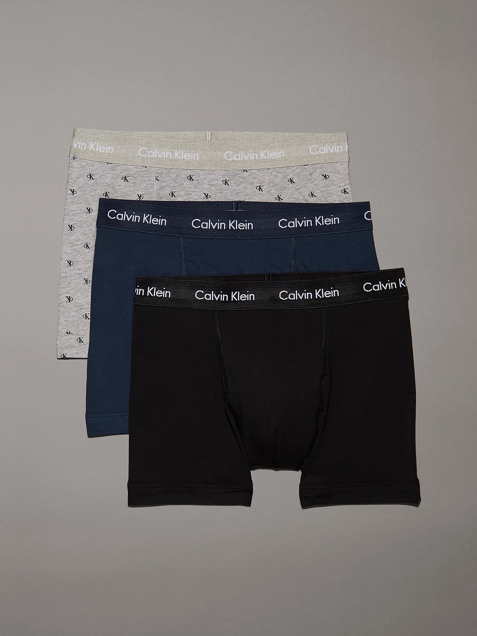 CalvinKlein-[0000U2662GQY5]-Blk-DiamondLogo_GrHeath-NStone-.webp