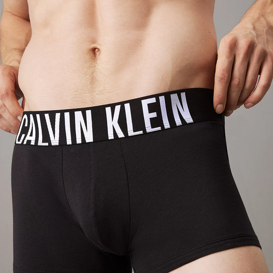 CalvinKlein-[000NB3608AQTJ]-B-White-MadGrey-MediterraneLgs-3.webp