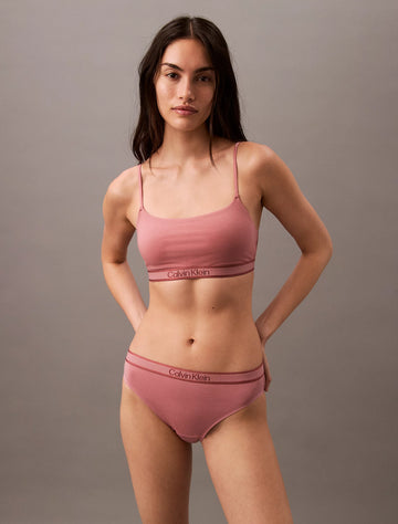 CalvinKlein-[000QF7943EVLZ]-RedGrapeW-AppleButterLogo-2.webp