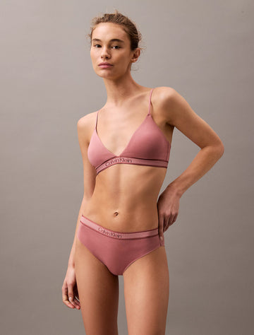 CalvinKlein-[000QF7952EVLZ]-RedGrapeW-AppleButterLogo-.webp