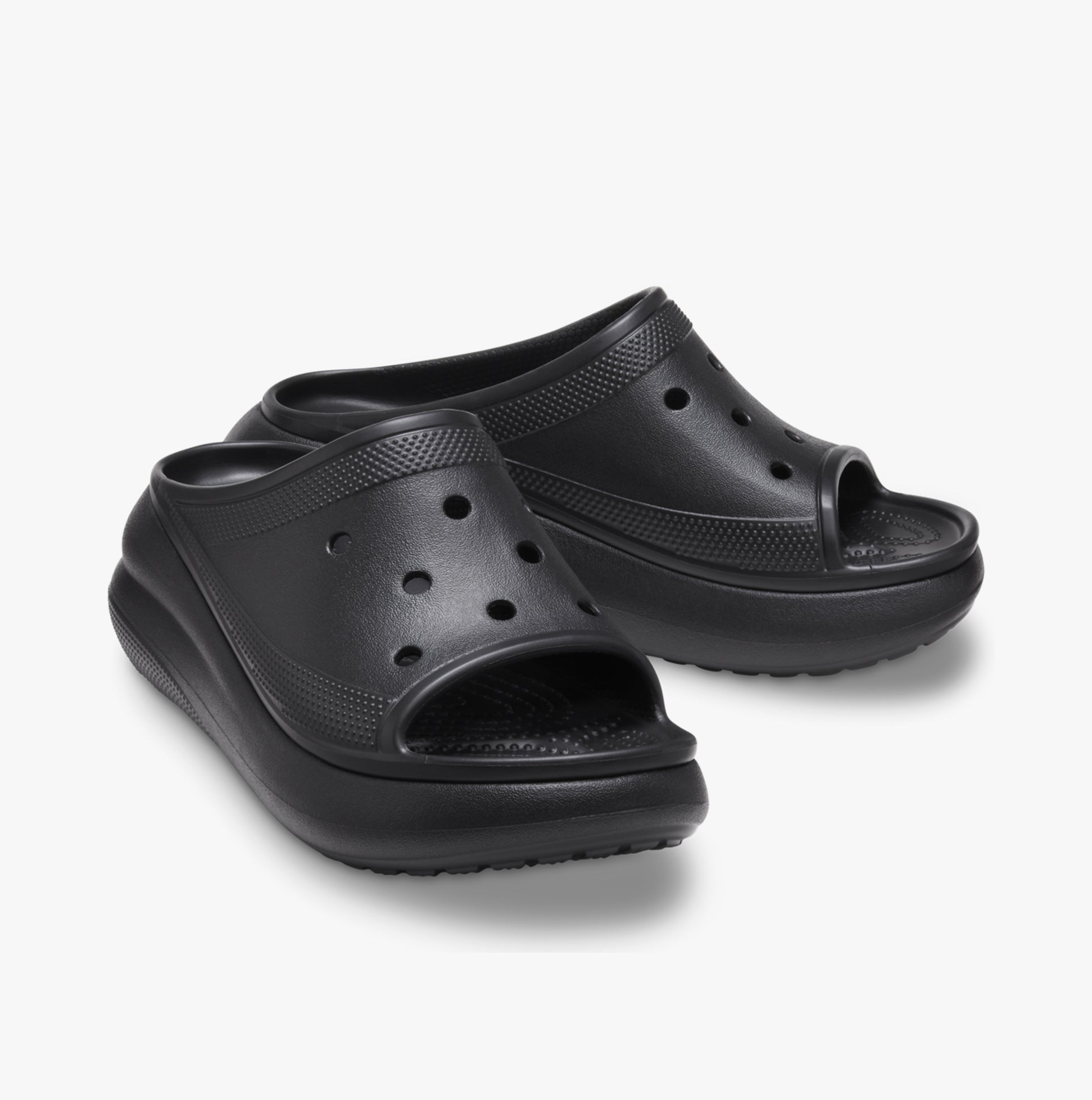 Crocs-[208731-001]-Black-3.jpg