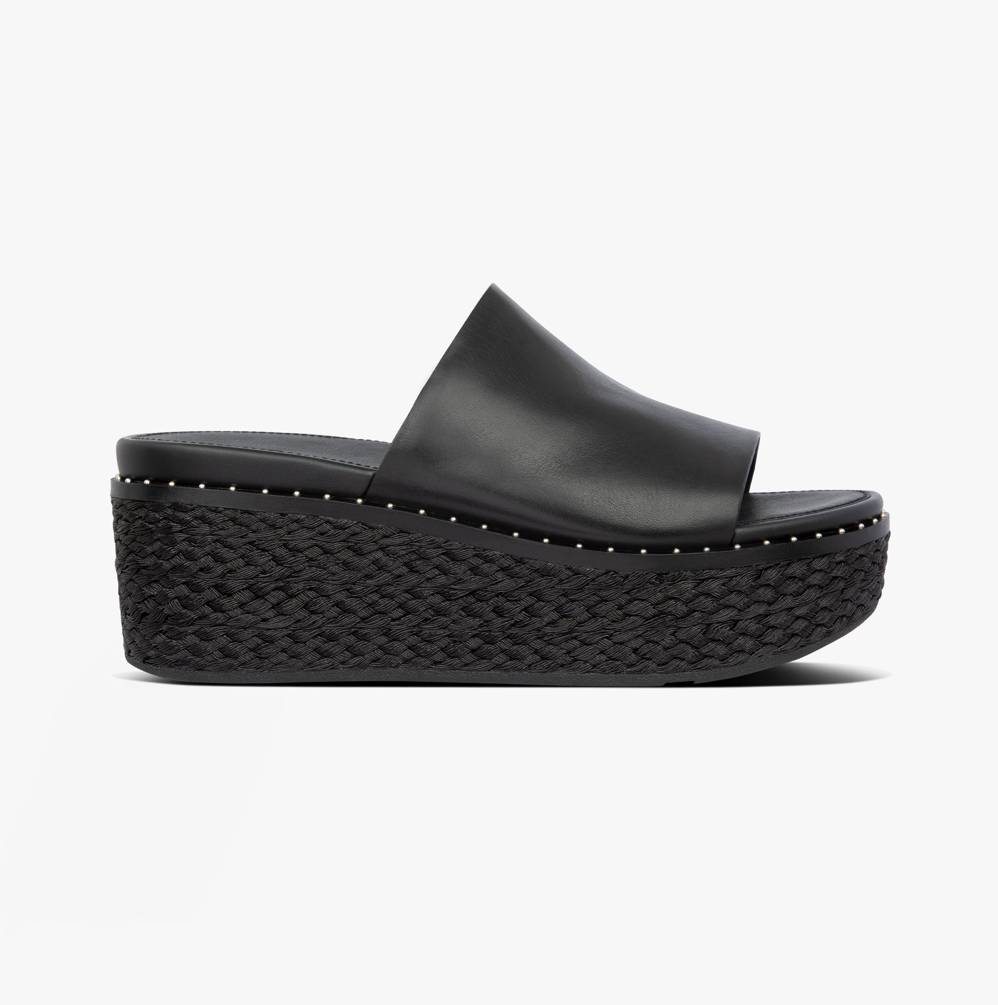 FitFlop-[AY9-001]-Black-1.jpg