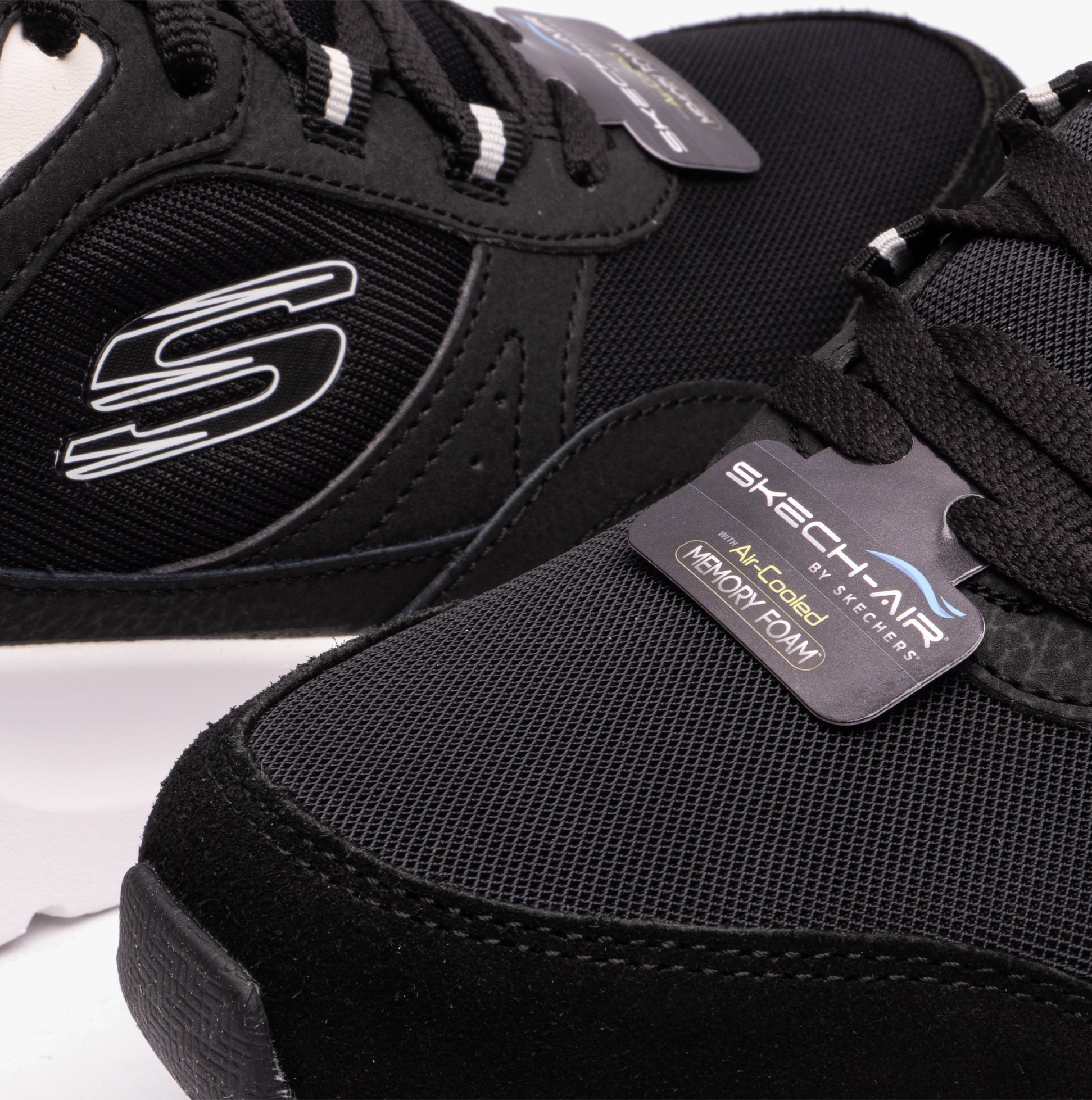 Skechers-[232646-BKW]-Black-4.jpg