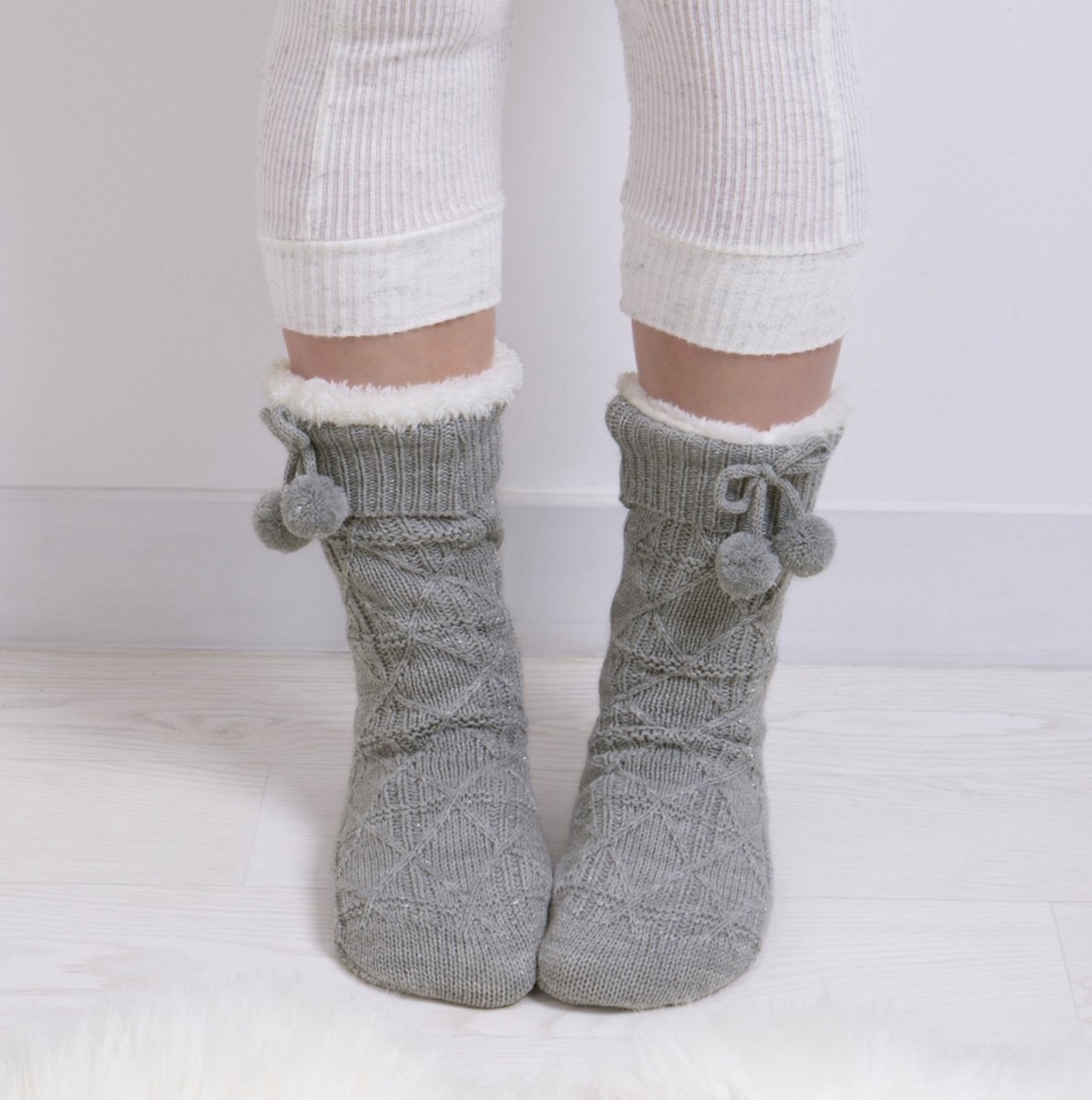 Totes Toasties Texture Slipper Socks Womens Socks Grey - Shuperb